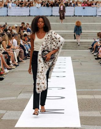 Topshop Dree - Jeans slim dritti a vita alta neri-Nero