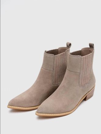 Naughty Monkey Womens Leonora Suede Boots In Taupe