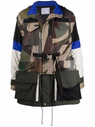 sacai Cappotto con stampa camouflage - Verde