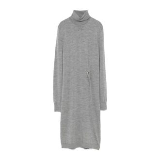 Barbara Bui Kleedjes, Dames, Grijs, S, Stijlvolle puntige schoenen