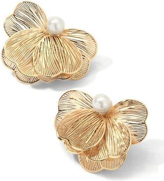 Miranda Frye Lily Freshwater Pearl Floral Stud Earrings in Gold at Nordstrom