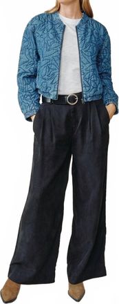 Bella Dahl Cropped Zip Jacket In Indigo Lagoon Wash