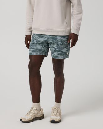 Vuori Clothing Banks Session Shorts Unlined 7 | Misty Blue Riptide Camo | XS, Size Extra Small