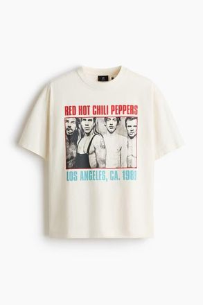 H&M Oversized Fit T-shirt in Cream/red Hot Chili Peppers at Nordstrom, Size X-Large
