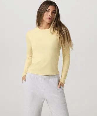 Vuori Clothing Long Sleeve Pose Crew Neck Shirt | Lemon Snap | XS, Size Extra Small