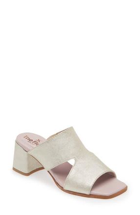 The Flexx Femie Slide Sandal in Platino at Nordstrom, Size 39