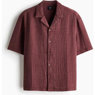 H&M Relaxed Fit Short-sleeved Muslin Shirt in Dusty Red at Nordstrom, Size Xx-Large