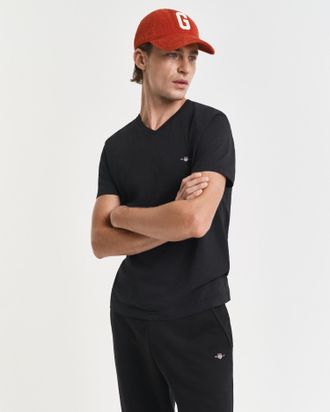 GANT Men Slim Fit Shield V-Neck T-Shirt (XXXL) BLACK