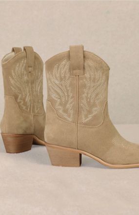 Mi.iM Clair Cowboy Boot In Taupe