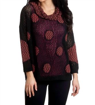 French Kyss Crochet Dot Poncho In Blackfucshia