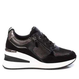 Xti Womens Trainer Sneakers In Plumb