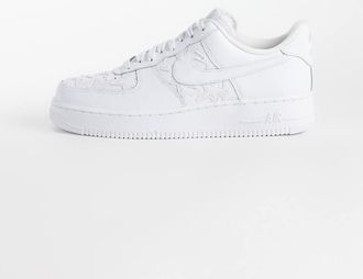 Nike Air Force 1 07 LV8 - Sneakers bianche con stella-Bianco