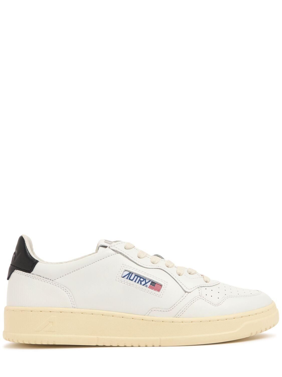 スニーカー AUTRY AULMLL87 Sneakers Medalist low-top Autry Medalist Low Sneakers from $277.00 - on Stylight