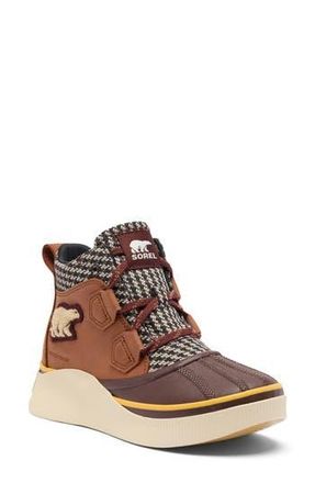 Sorel Out N About IV Classic Waterproof Duck Boot in Rustic Brown/Redwood at Nordstrom Rack, Size 7.5