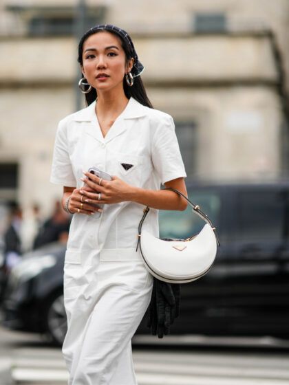 Non solo al collo: tutti i modi per indossare il foulard in estate