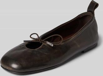 Alohas Ballerinas aus Leder mit Schn&uuml;rung Modell Rosalind in Mittelbraun, Gr&ouml;&szlig;e 36