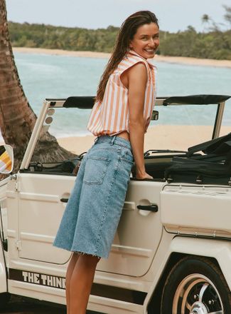 Contemporaine Womens Raw-hem luxurious denim Bermuda Shorts Fit: Wide leg, high rise