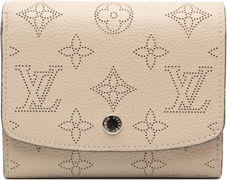 Louis Vuitton Beige Galle Leather Wallet (Bi-Fold) (Pre-Owned)