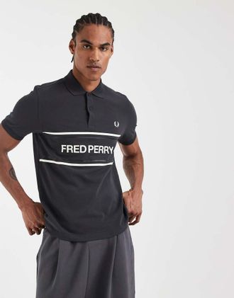 Fred Perry Polo grigia con grafica del logo e scritta-Grigio