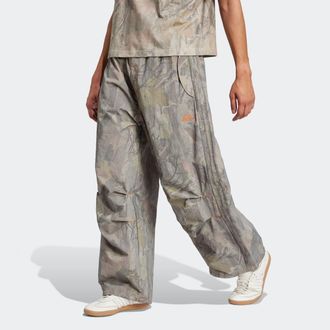 adidas Sporthose ADIDAS ORIGINALS CAMO PANT Q1, Damen, Gr. L, N-Gr, silber (aluminium), Obermaterial: 100% Polyamid, Hosen Sporthose, sportlicher Stil, f&uuml;r v