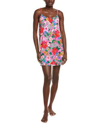 Room Service Ellie Chamise