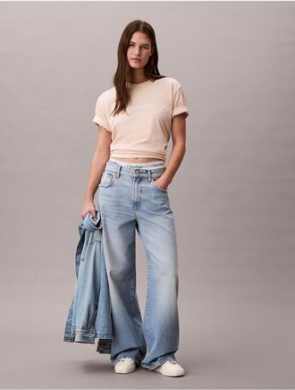 Calvin Klein Jeans Calvin Klein Womens Standard Logo Boxy Fit Crewneck T-Shirt - White/Natural - M
