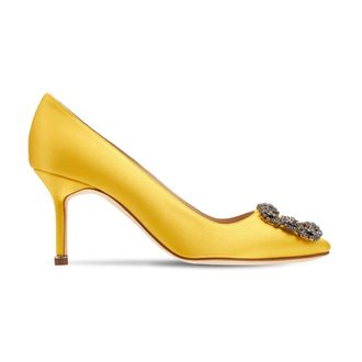 Manolo Blahnik Pumps, female, Yellow, Size: 7 1/2 US Decollete with yellow satin heel