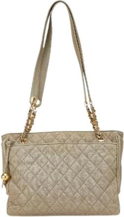 Chanel Pre-owned Shoulder Bags, female, Gray, Size: ONE SIZE Pre-owned Canvas chanel-bags