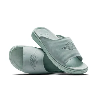 Nike Jordan Womens Jordan Modero 1 Slides in Green | AO9919-300