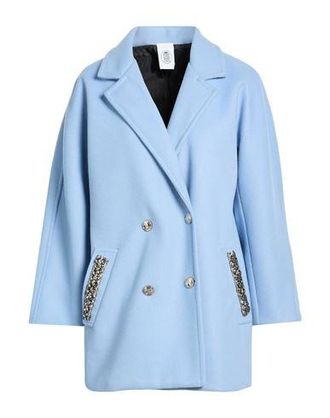 Le Voli&egrave;re Coats