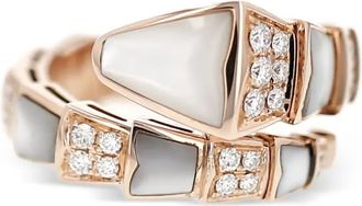 Bulgari Anello Serpenti Viper con diamanti e madreperla anni 2020 - Rosa