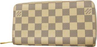 Louis Vuitton White Long Wallet (Bi-Fold) (Pre-Owned)