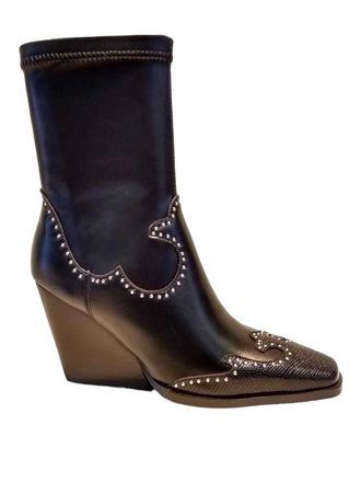 Noa Harmon Denver boots