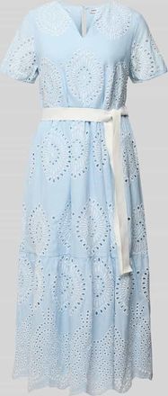 More & More More & More Midikleid mit Lochspitze und Bindeg&uuml;rtel in Hellblau, Gr&ouml;&szlig;e 34