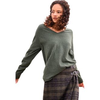 Celtic & Co. Geelong Wool Slouch V-Neck Sweater in Moss at Nordstrom, Size X-Small