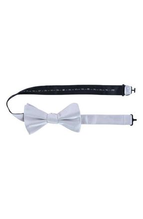 Trafalgar Store Sutton Pre-Tied Silk Bow Tie in Silver at Nordstrom