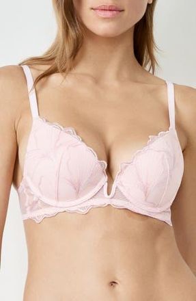 Etam Prelude Classique Embroidered Underwire Bra in Powder Pink at Nordstrom Rack, Size 34B
