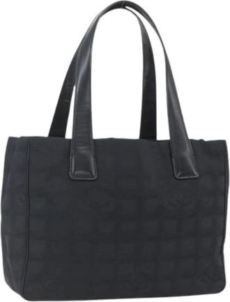 Chanel Pre-owned Tote Bags, female, Black, Size: ONE SIZE Pre-owned Nylon Tote Bag