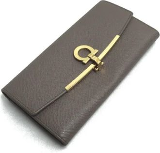 Ferragamo Pre-owned Wallets, female, Gray, Size: ONE SIZE Pre-owned Leather Wallet