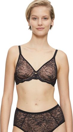 Triumph Amourette Charm W02
