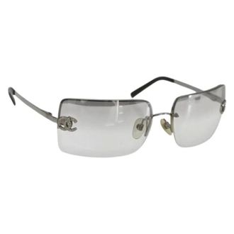 Chanel Pre-owned Accessories, female, Gray, Size: ONE SIZE Pre-owned Metal sunglasses