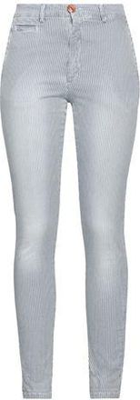 Outfit Italy BOTTOMWEAR - Trousers sur YOOX.COM