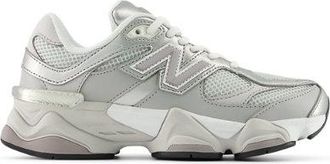 New Balance Ni&ntilde;os 9060 Lace en Gris, Talla 35.5