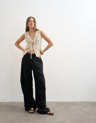 Topshop Pantaloni cargo in lino neri-Nero