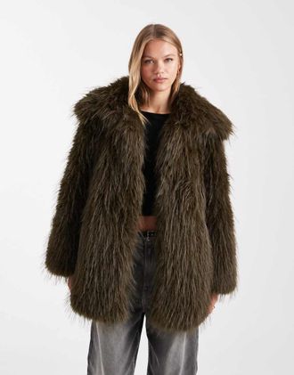 Asos Cappotto in pelliccia sintetica color oliva-Verde