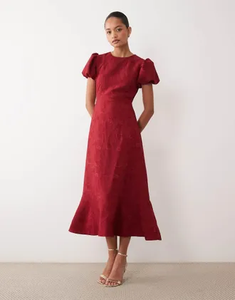 Sister Jane Sister Jane abito midi esclusivo in jacquard con maniche a palloncino e orlo strutturato bordeaux-Rosso