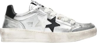 2Star Zilveren Gelamineerde Leren Sneakers met Zwarte en Witte Leren Details - Dames - Sneakers - Grijs - 37 EU - Su&egrave;de - Schoenen