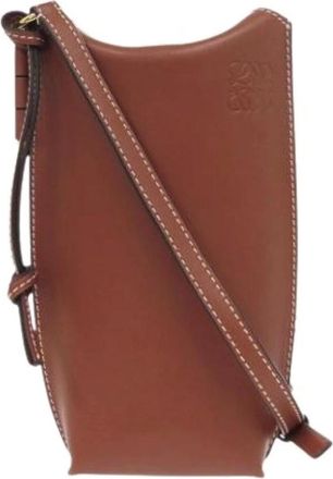 Loewe Pre-owned Cross Body Bags, female, Brown, Size: ONE SIZE Pre-owned Leather Shoulder Bag