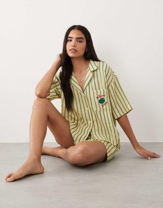 Asos completo camicia e shorts in garza di cotone intrecciata a maniche lunghe a righe giallo verde oliva-Nessun colore
