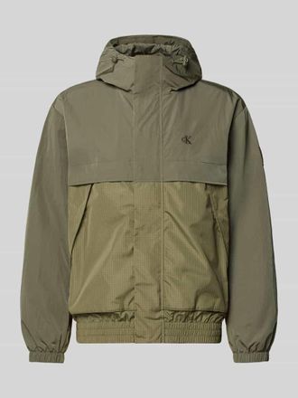 Calvin Klein Jeans Regular Fit Regenjacke mit R&uuml;ckenkoller in Khaki, Gr&ouml;&szlig;e XXL